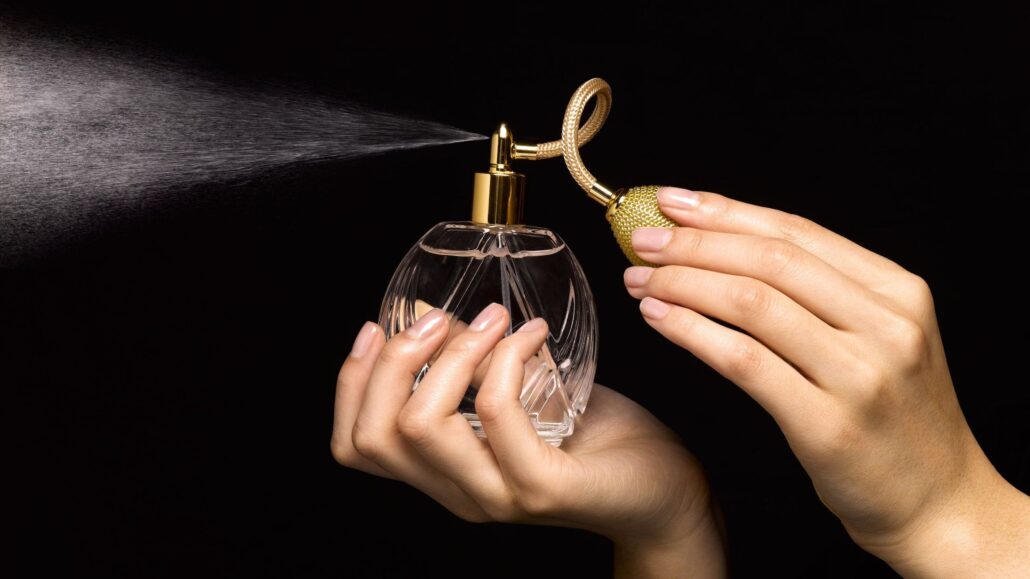 جذاب ترین عطر برای خانم ها